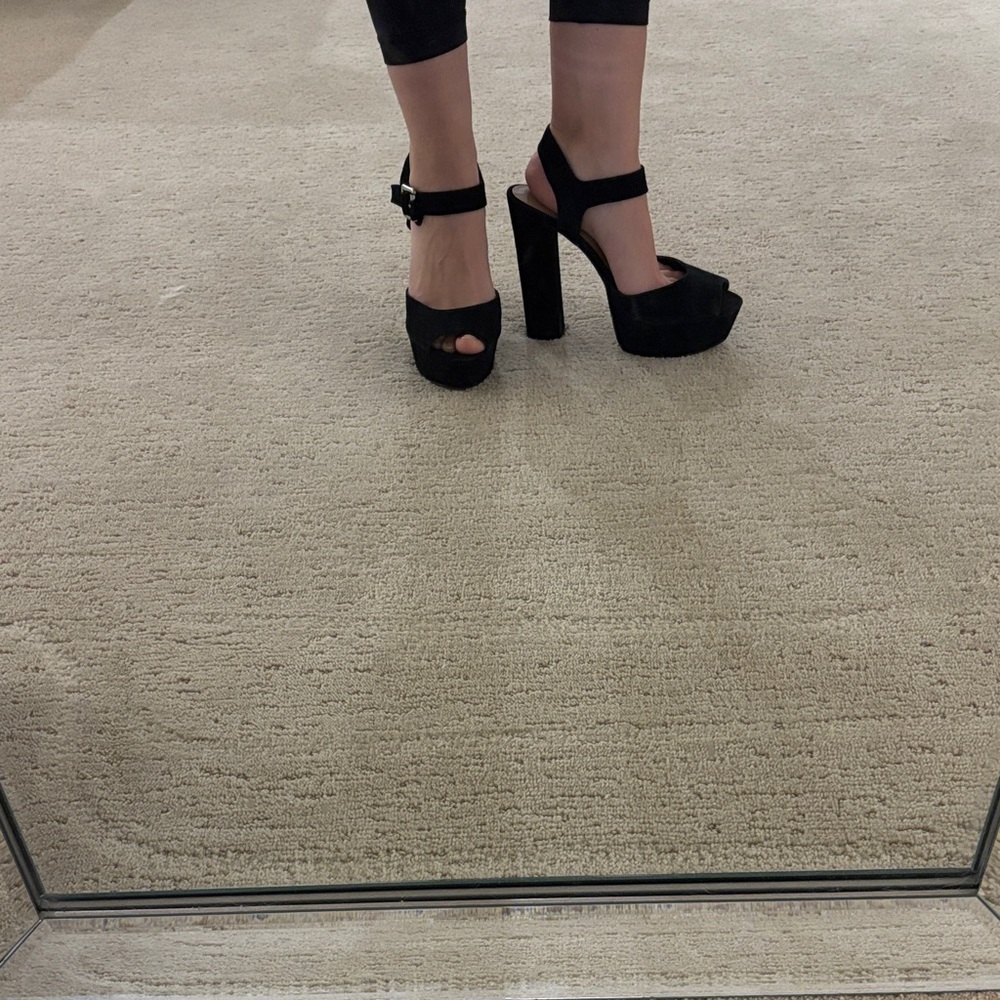Steve Madden Black Chunky Heels